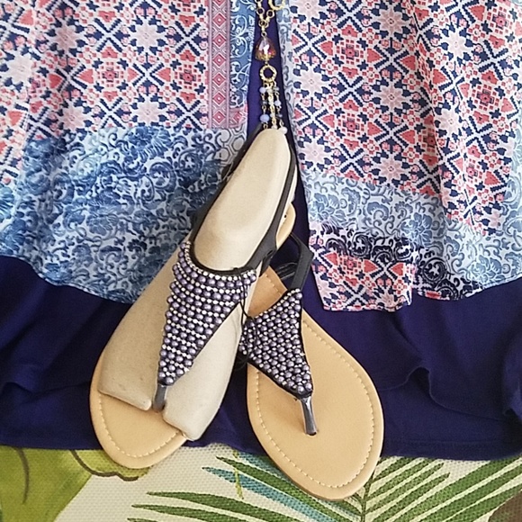 🔥5/$25 Sale OLIVIA MILLER Embellished Sandal NWOB - Picture 3 of 7